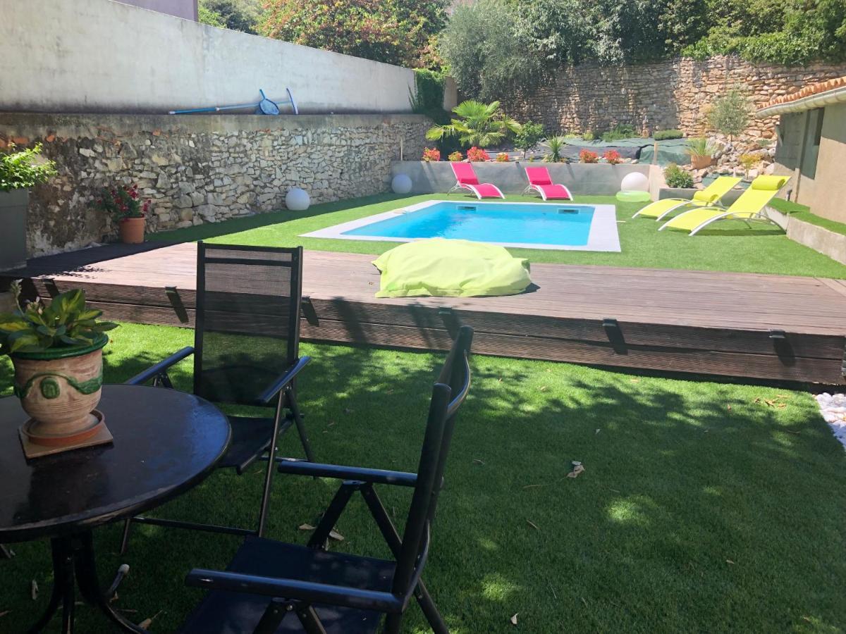 Villa Calme Avec Piscine Privee Nimes Bagian luar foto